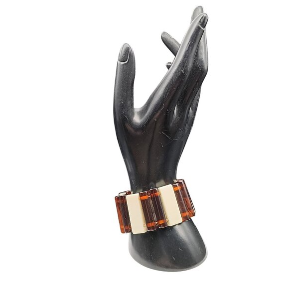 Vintage Root Beer & Cream Bakelite Stretch Bracelet Mod Beauty - Picture 2 of 5